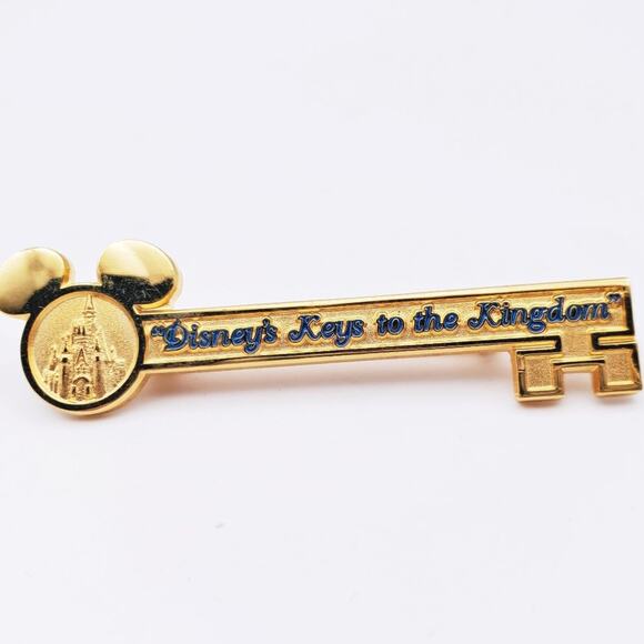 Disney World Keys To The Kingdom Tour Pin - Picture 1 of 6